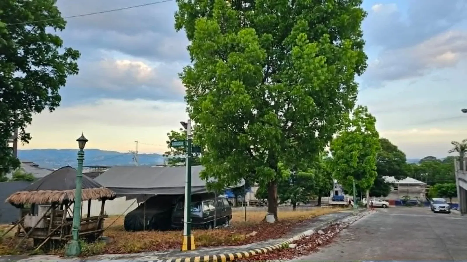 Tivoli Royale Subdivision, Quezon City - Near Don Antonio Royale, Vista Real, Capitol Park Homes, Ayala Heights, photo 2