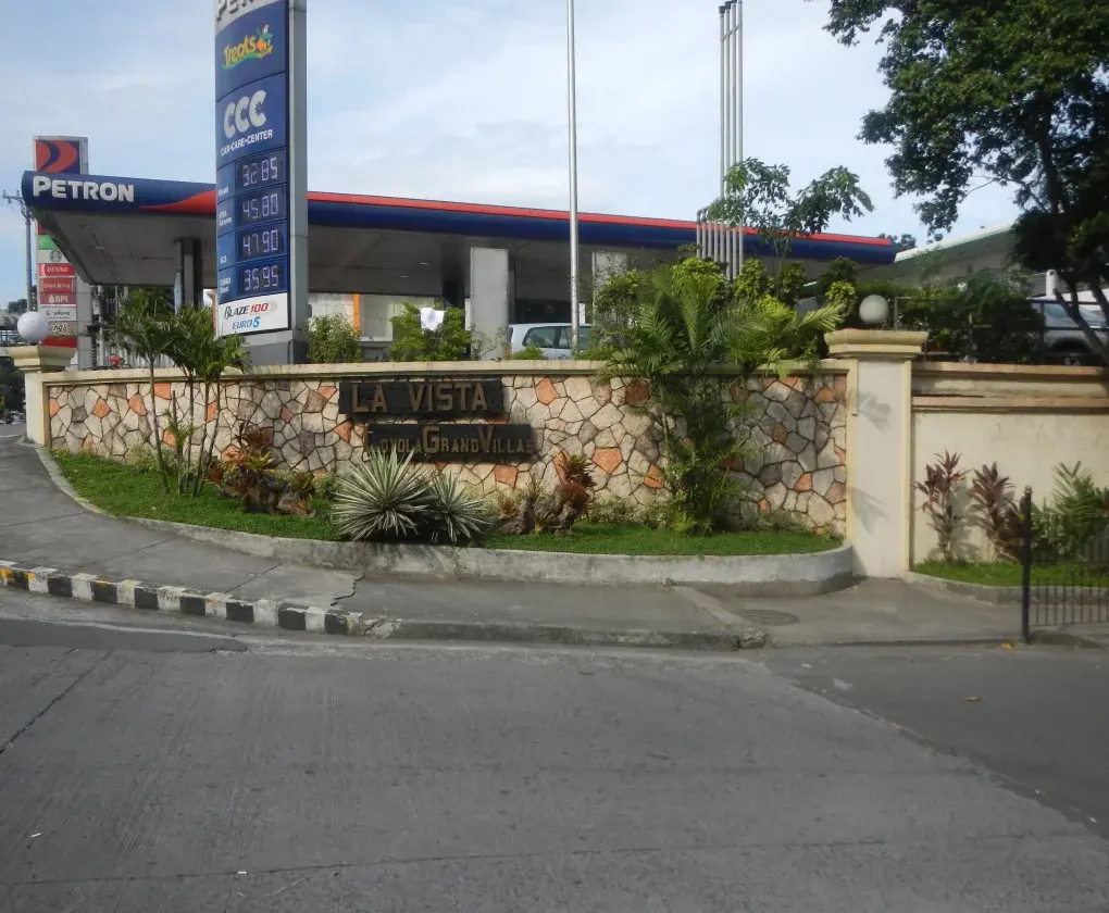 Loyola Grand Villas Quezon City, photo 2