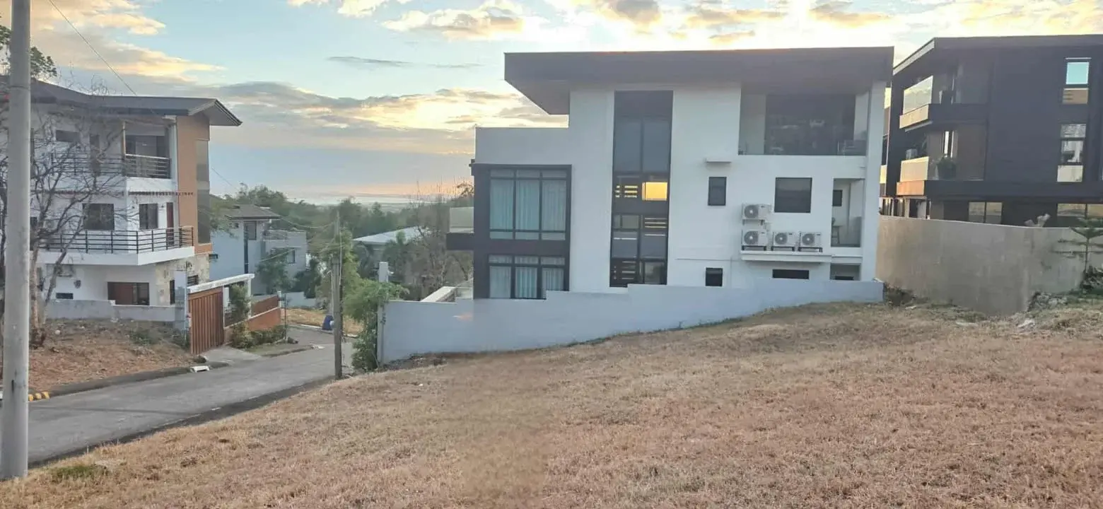 Highlands Pointe